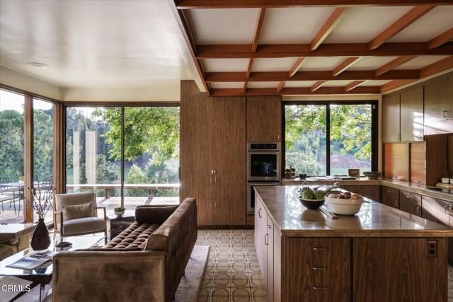 1279 Chateau Road, Pasadena, CA 91105