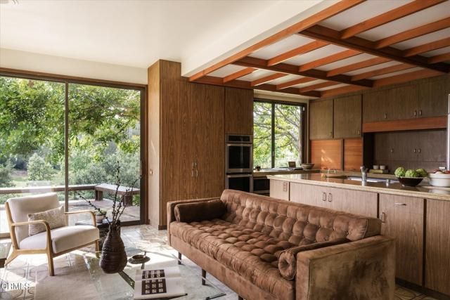 1279 Chateau Road, Pasadena, CA 91105