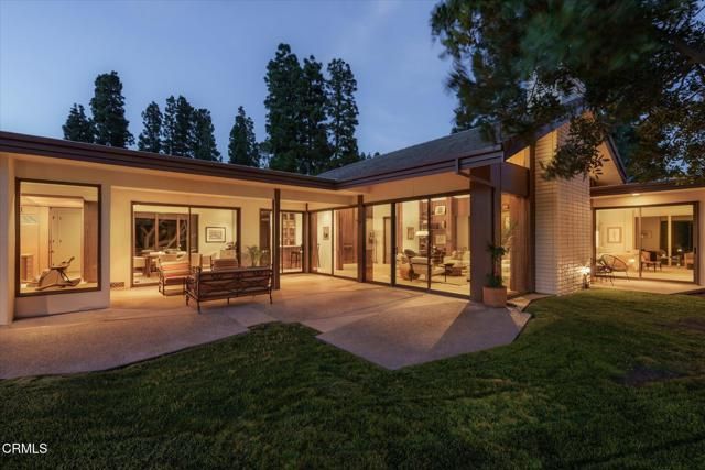 1279 Chateau Road, Pasadena, CA 91105