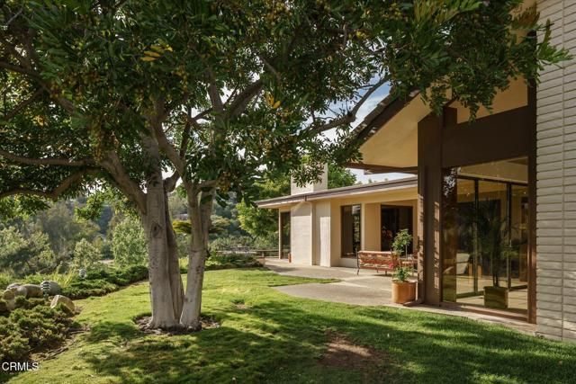 1279 Chateau Road, Pasadena, CA 91105