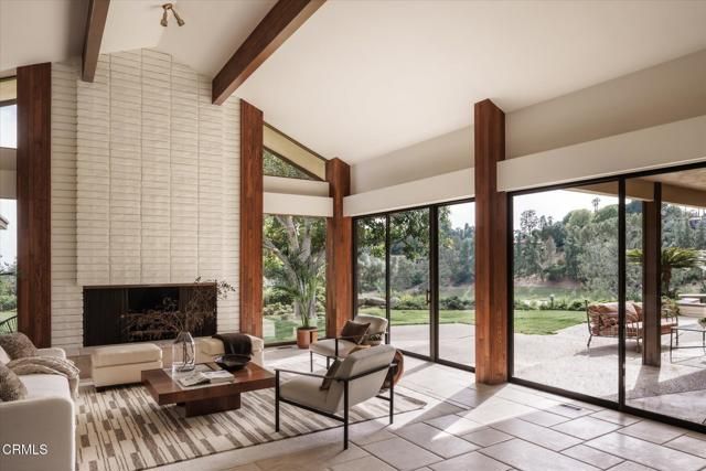 1279 Chateau Road, Pasadena, CA 91105