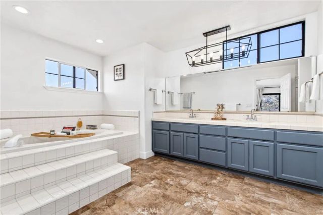 30718 Early Round, Canyon Lake, CA 92587