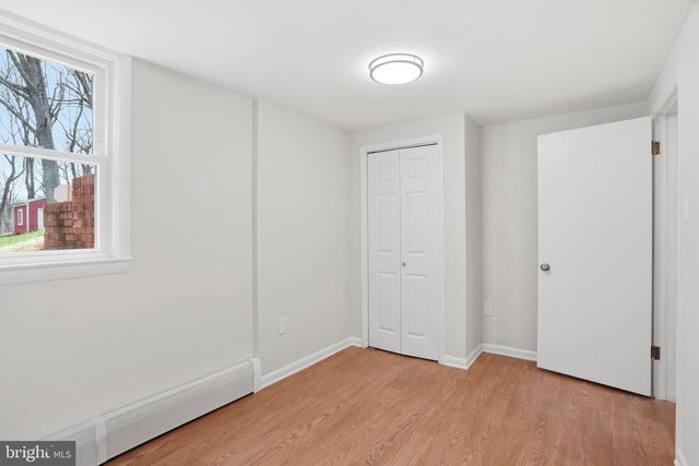 8509 CRESTVIEW DR, Fairfax, VA 22031