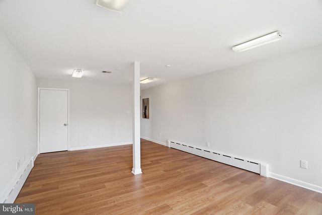 8509 CRESTVIEW DR, Fairfax, VA 22031