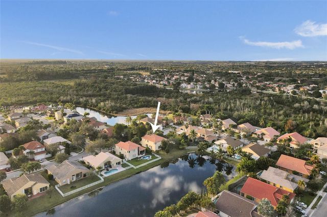 751 SW 191st Ave, Pembroke Pines, FL 33029