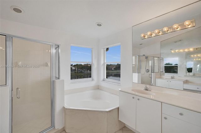 751 SW 191st Ave, Pembroke Pines, FL 33029