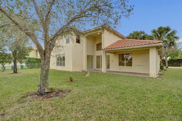 751 SW 191st Ave, Pembroke Pines, FL 33029