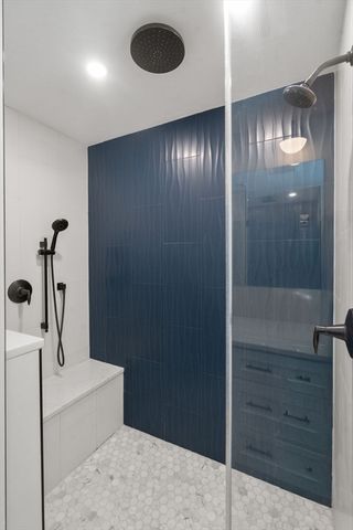 10 Steven Ln, Medfield, MA 02052