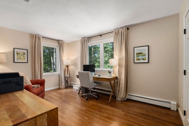 10 Steven Ln, Medfield, MA 02052