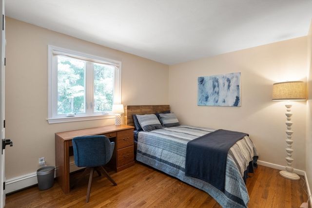 10 Steven Ln, Medfield, MA 02052