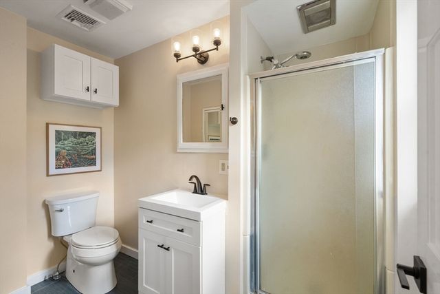 10 Steven Ln, Medfield, MA 02052