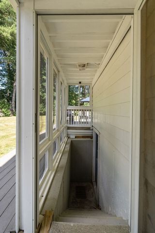 10 Steven Ln, Medfield, MA 02052