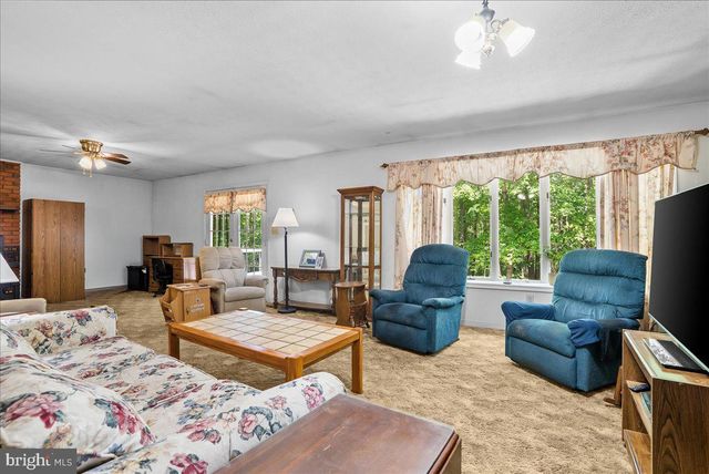 298 MCDANIEL LN, Middletown, VA 22645