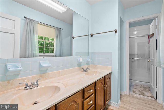 298 MCDANIEL LN, Middletown, VA 22645