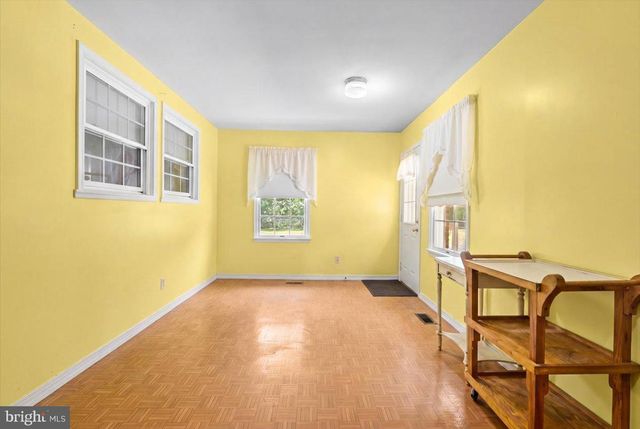 298 MCDANIEL LN, Middletown, VA 22645