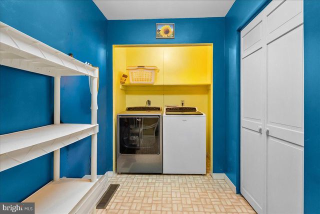 298 MCDANIEL LN, Middletown, VA 22645