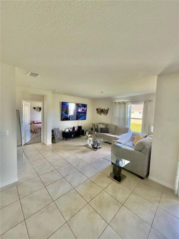 5653 WINONA DRIVE, St Cloud, FL 34771