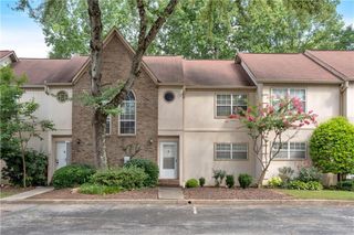 303 Bridge SE Lane, Smyrna, GA 30082