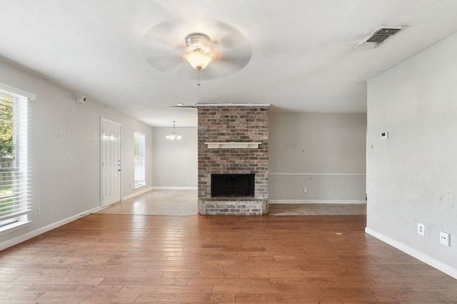 4912 Sandalwood Lane, Arlington, TX 76017