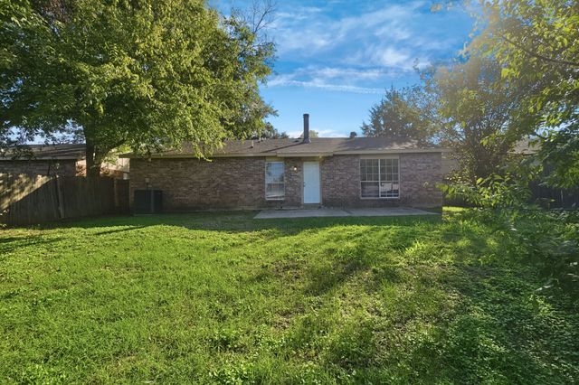 4912 Sandalwood Lane, Arlington, TX 76017