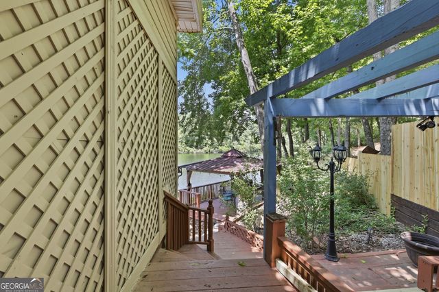 1049 Mountain Shadows Drive, Cleveland, GA 30528