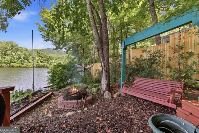 1049 Mountain Shadows Drive, Cleveland, GA 30528