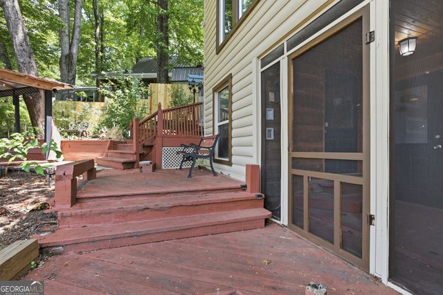 1049 Mountain Shadows Drive, Cleveland, GA 30528