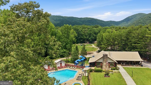 1049 Mountain Shadows Drive, Cleveland, GA 30528