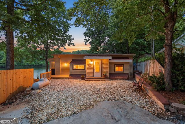 1049 Mountain Shadows Drive, Cleveland, GA 30528