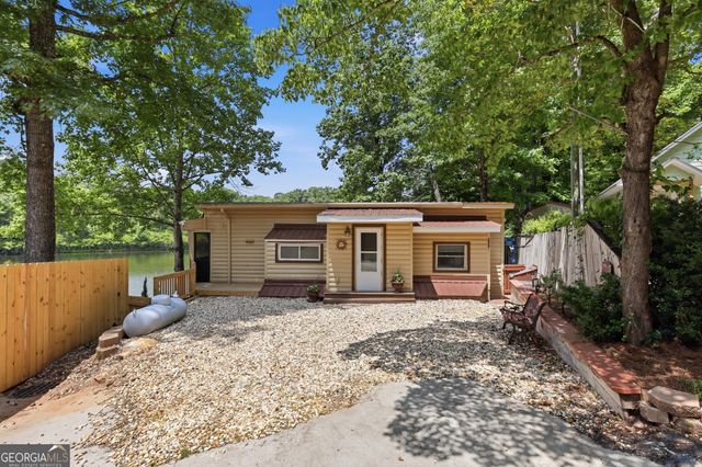 1049 Mountain Shadows Drive, Cleveland, GA 30528