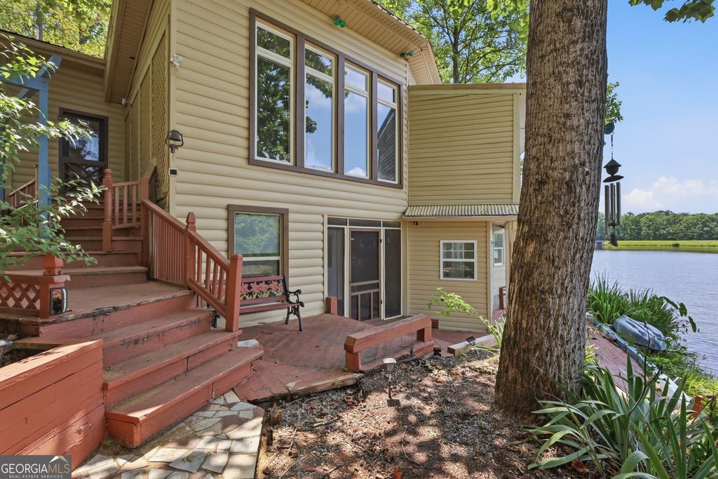 1049 Mountain Shadows Drive, Cleveland, GA 30528