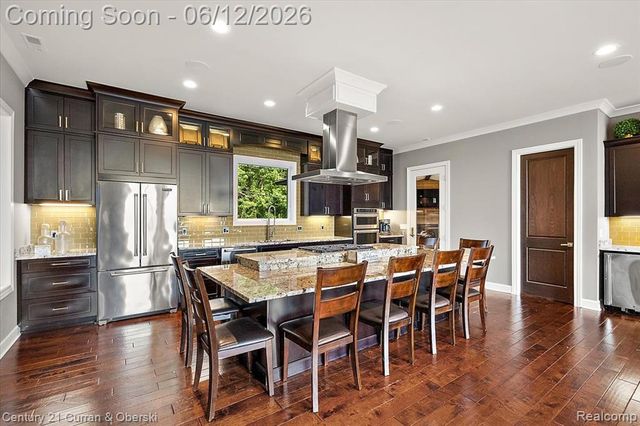 1345 E Lake Drive, Novi, MI 48377