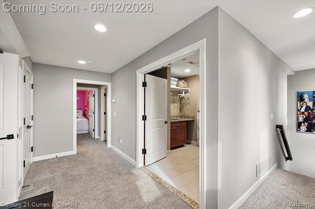 1345 E Lake Drive, Novi, MI 48377
