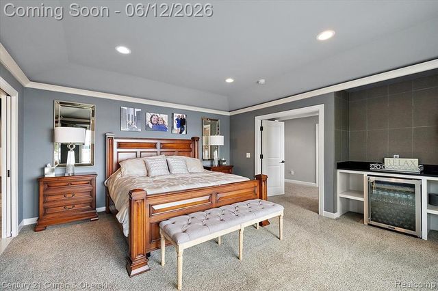 1345 E Lake Drive, Novi, MI 48377