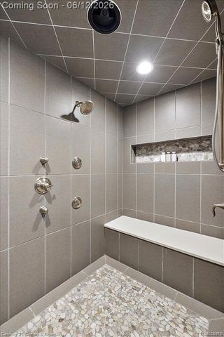 1345 E Lake Drive, Novi, MI 48377