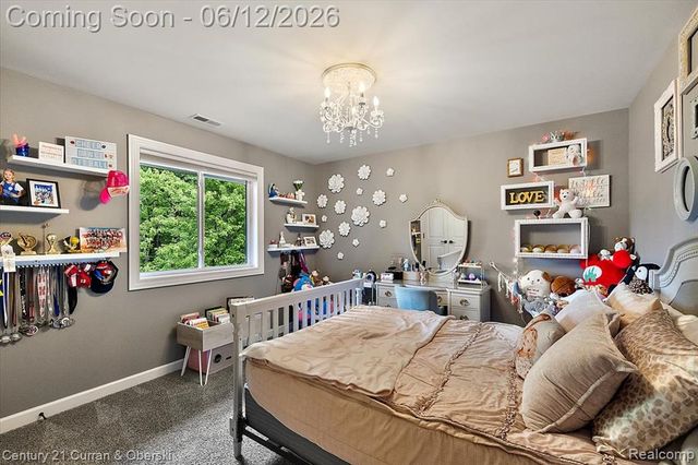 1345 E Lake Drive, Novi, MI 48377