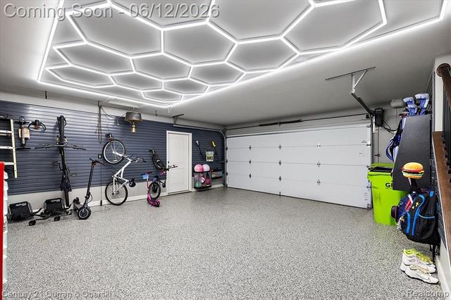 1345 E Lake Drive, Novi, MI 48377