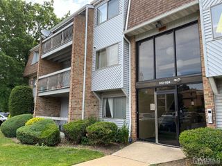 915 Edison Glen Terrace, Edison, NJ 08837