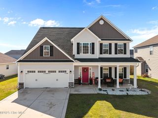 295 Crossroads Store Drive, Jacksonville, NC 28546