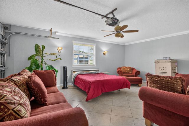 7516 NW 88th Terrace, Tamarac, FL 33321