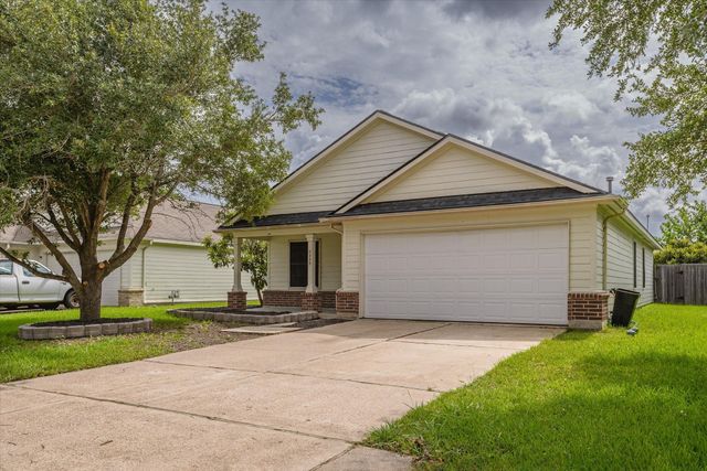 8006 Ginger Park Drive, Baytown, TX 77521