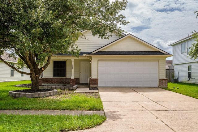 8006 Ginger Park Drive, Baytown, TX 77521