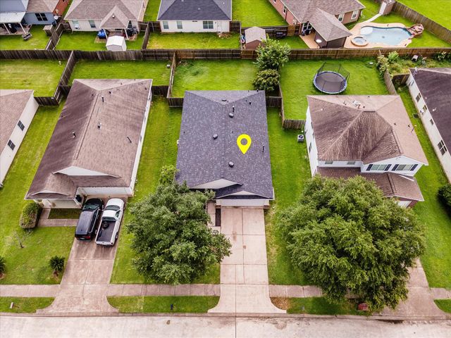 8006 Ginger Park Drive, Baytown, TX 77521