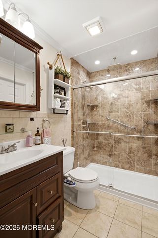 10 Bayberry Court, Jackson, NJ 08527