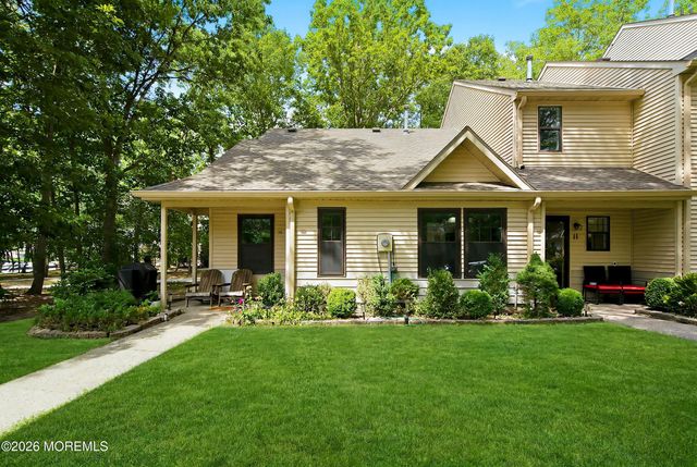 10 Bayberry Court, Jackson, NJ 08527