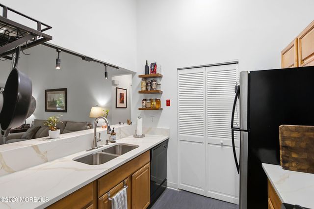 10 Bayberry Court, Jackson, NJ 08527