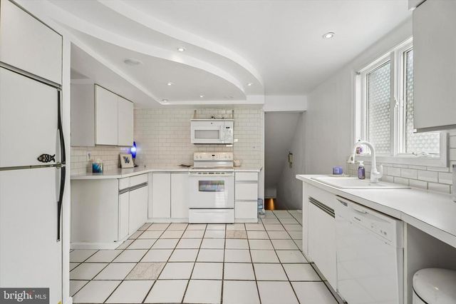 2600 WENDY RD, Havertown, PA 19083