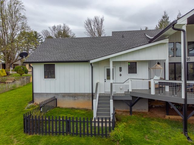 101 Mill Street, Hayesville, NC 28904