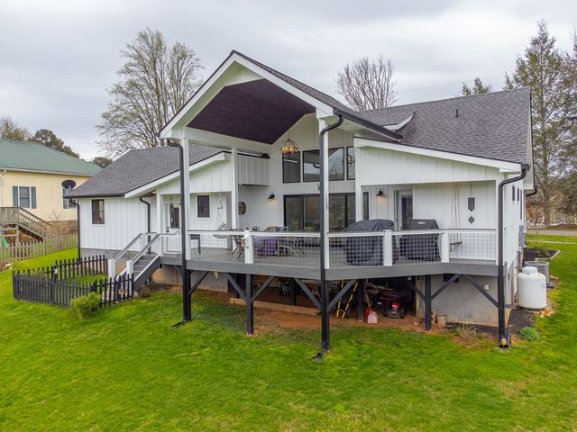 101 Mill Street, Hayesville, NC 28904