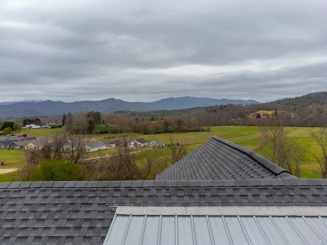 101 Mill Street, Hayesville, NC 28904